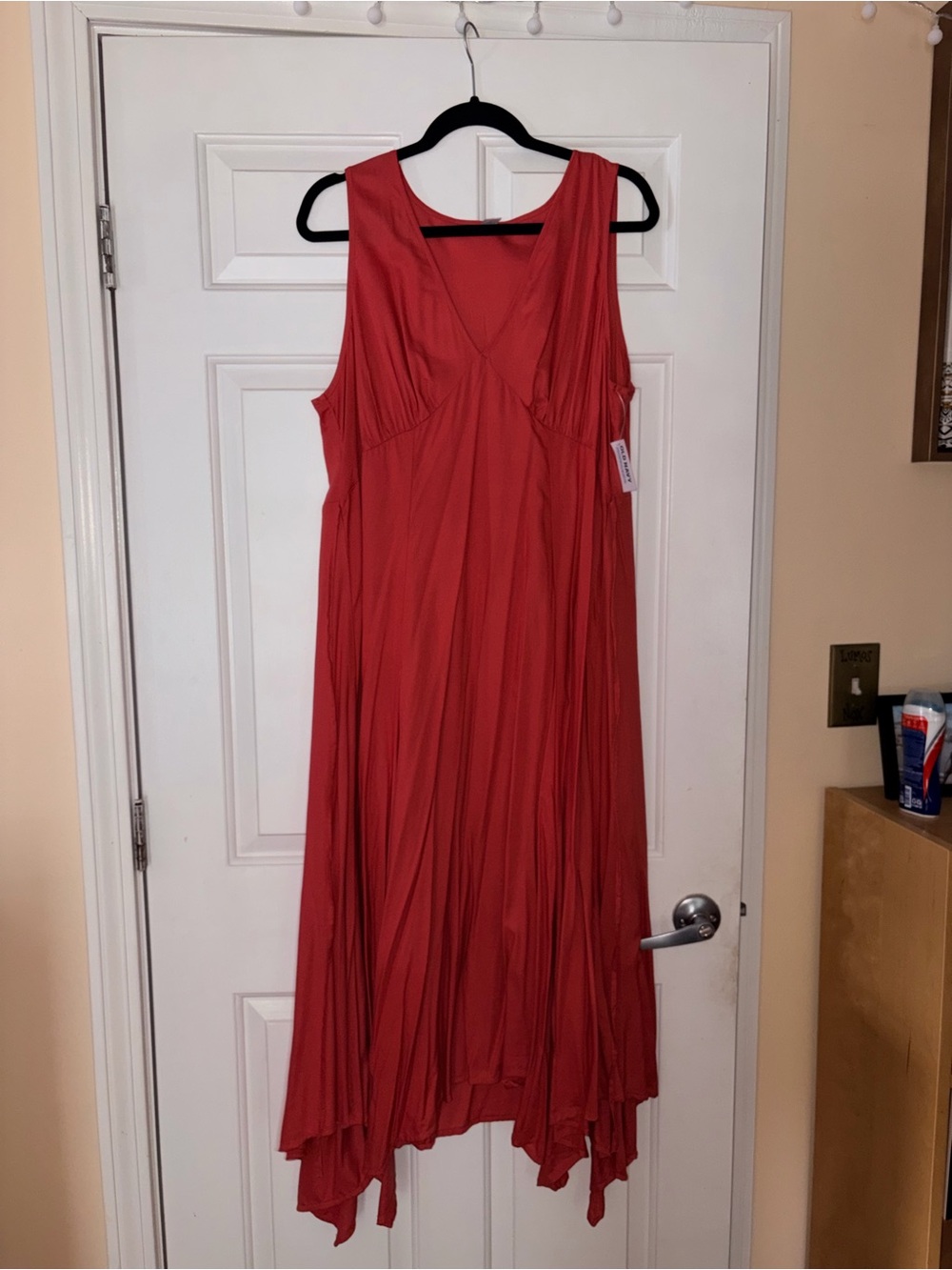 Old Navy Sleeveless Coral-Red V-Neck High-Low Maxi Dress